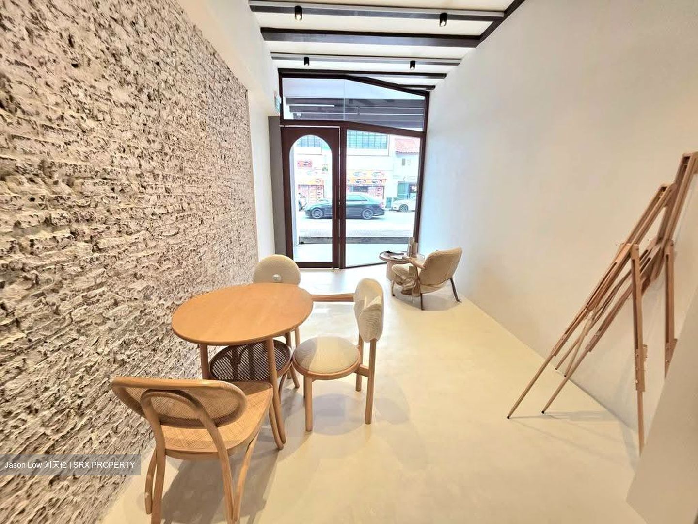North Bridge Road (D7), Office #634599381